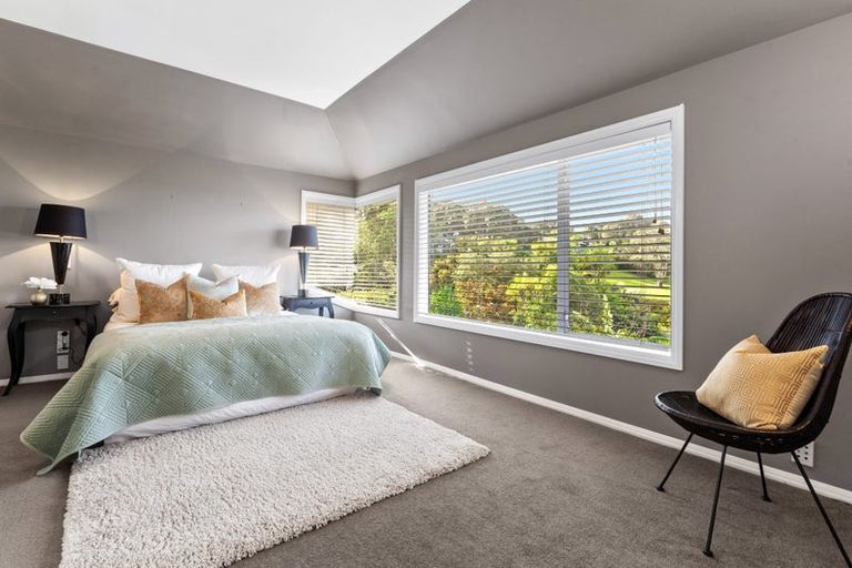 Photo of property in 2/101 Churchill Road, Murrays Bay, Auckland, 0630