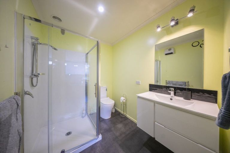 Photo of property in 25 Motu-au Close, Manapouri, 9679