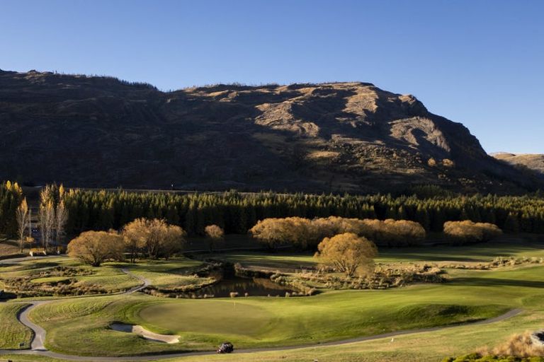 Photo of property in 14 Dalgleish Lane, Arrowtown, 9371