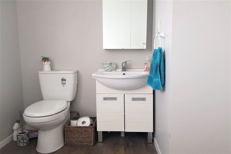 Photo of property in 49a Kawaha Point Road, Fairy Springs, Rotorua, 3015