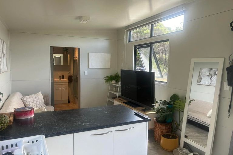 Photo of property in 227 Hillcrest Road, Wainui, 0931