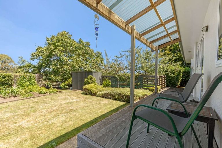 Photo of property in 18 Pickwick Road, Otamatea, Whanganui, 4571