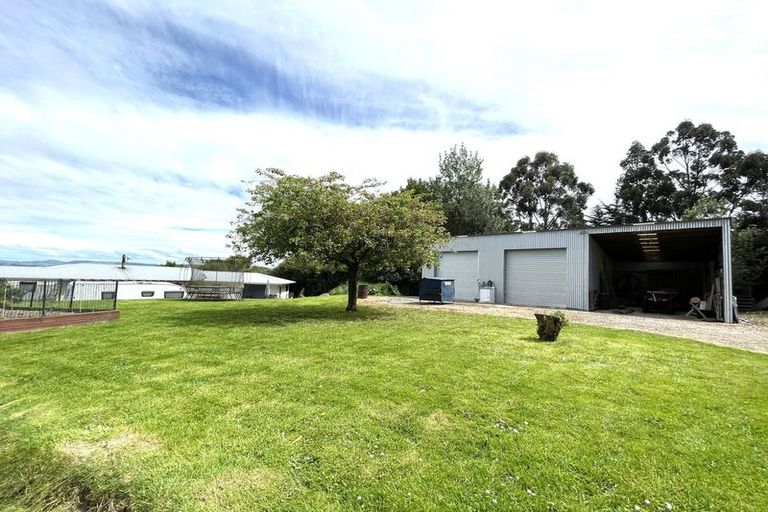 Photo of property in 205 Sunflower Road, Balclutha, 9274