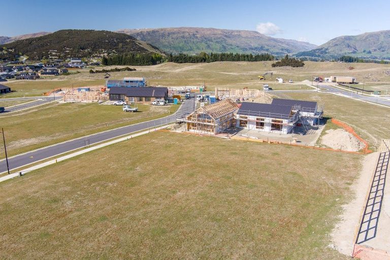 Photo of property in Northlake, 9 Erewhon Crescent, Wanaka, 9305