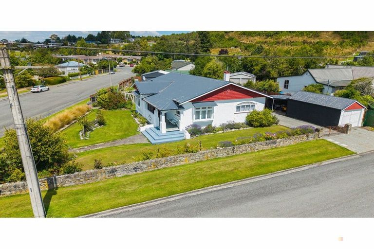 Photo of property in 26 Jollie Street, Geraldine, 7930