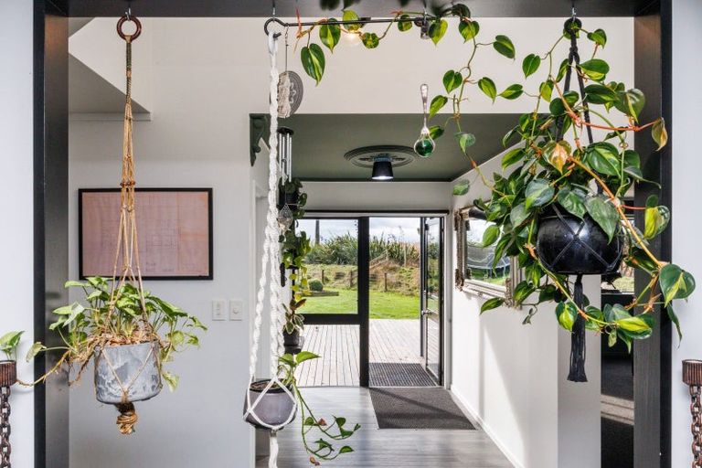 Photo of property in 982a Rongotea Road, Rongotea, Palmerston North, 4476