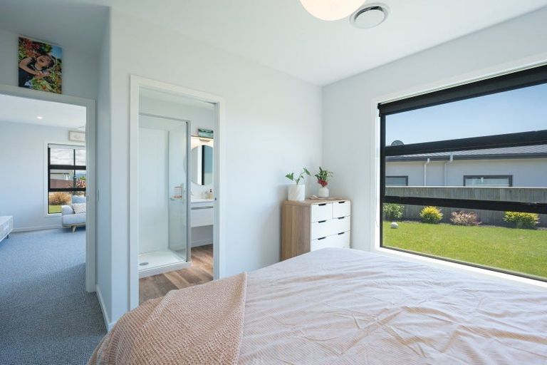 Photo of property in 68 Katania Heights, Brightwater, 7022