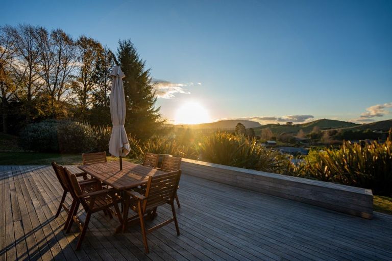 Photo of property in 11 Dalmore Way, Acacia Bay, Taupo, 3385
