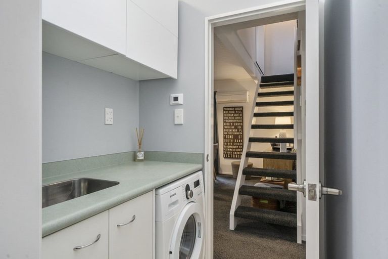 Photo of property in The Triangle, 9/33 Halswater Drive, Churton Park, Wellington, 6037