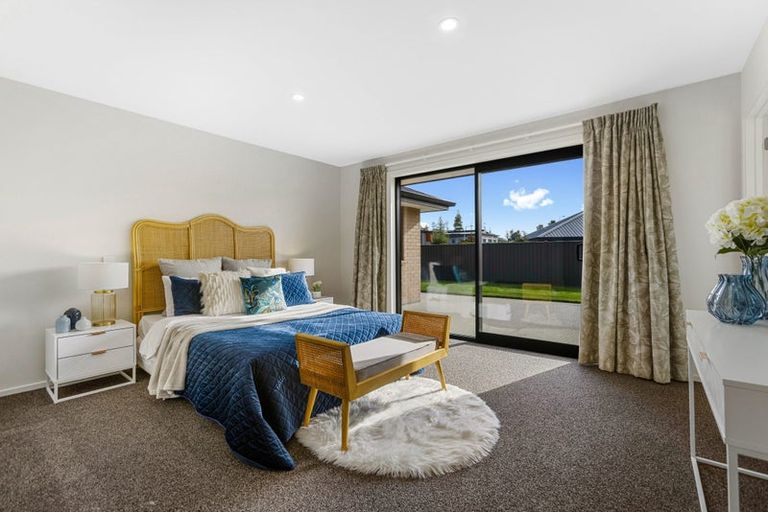 Photo of property in 58 Stratford Drive, Mount Pisa, Cromwell, 9383