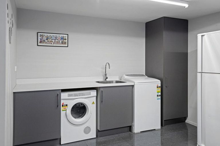 Photo of property in 297 Eastern Terrace, Sydenham, Christchurch, 8023