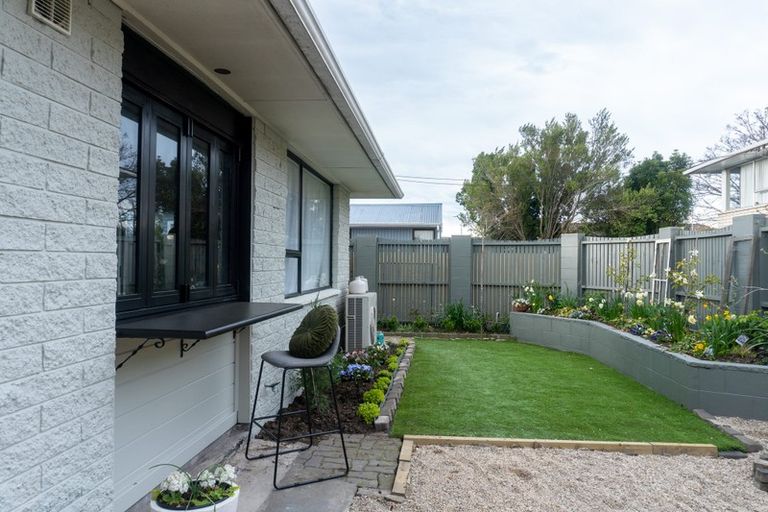 Photo of property in 2/144 Main North Road, Papanui, Christchurch, 8052