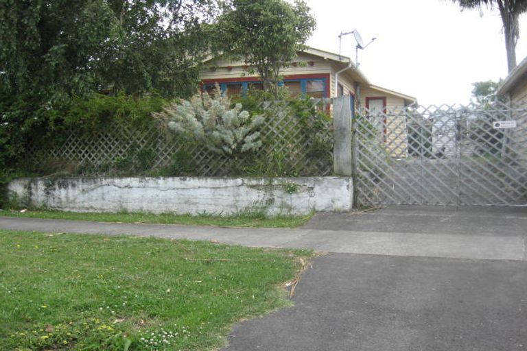 Photo of property in 1 Mitchell Street, Aramoho, Whanganui, 4500