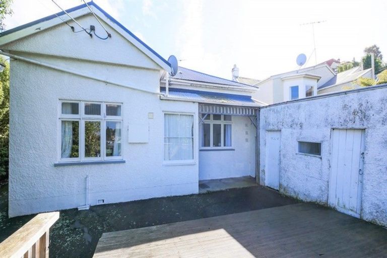 Photo of property in 22 Glenpark Avenue, Frankleigh Park, New Plymouth, 4310