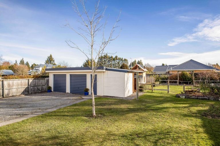 Photo of property in 14 Park Avenue, Oxford, 7430