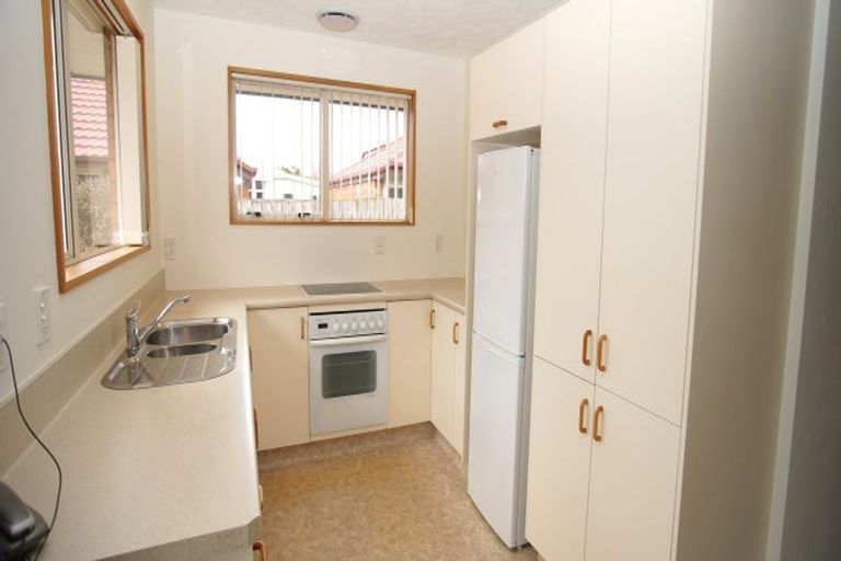 Photo of property in 2/43 Peverel Street, Riccarton, Christchurch, 8041