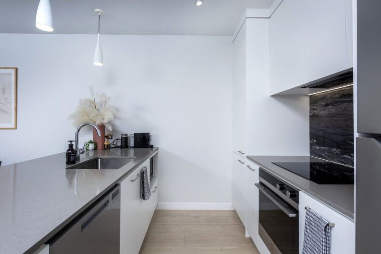 Photo of property in The Victor, 403/4 Bute Road, Browns Bay, Auckland, 0630