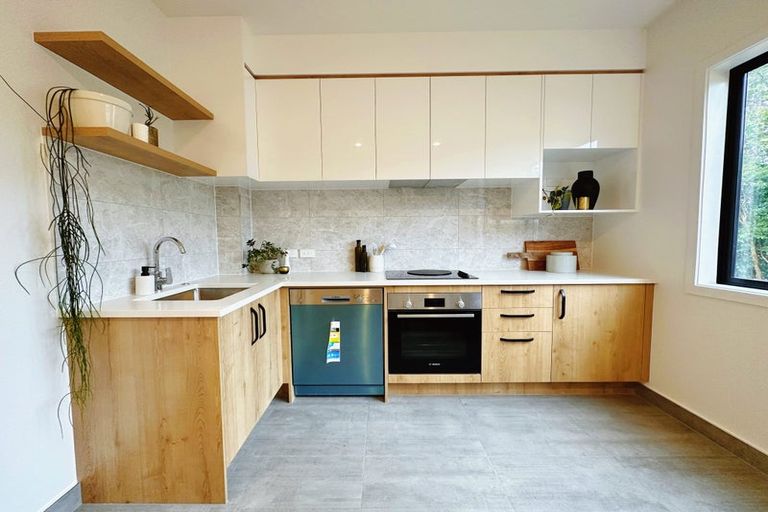 Photo of property in 11/9 Schnapper Rock Road, Greenhithe, Auckland, 0632