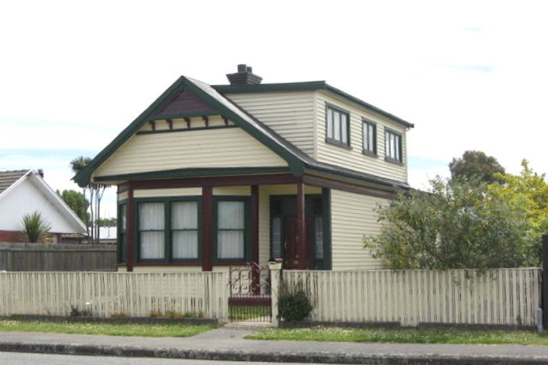Photo of property in 16 Dampier Street, Woolston, Christchurch, 8023