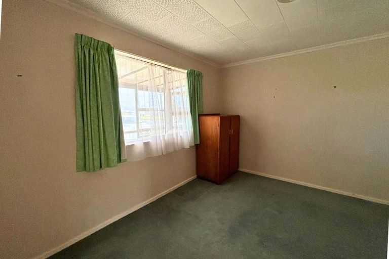 Photo of property in 13 Thomas Place, Foxton Beach, Foxton, 4815