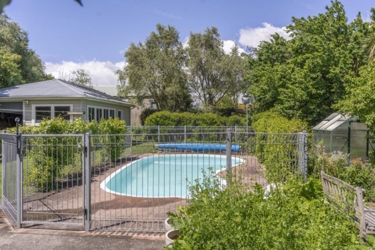 Photo of property in 6 Suez Street, Martinborough, 5711