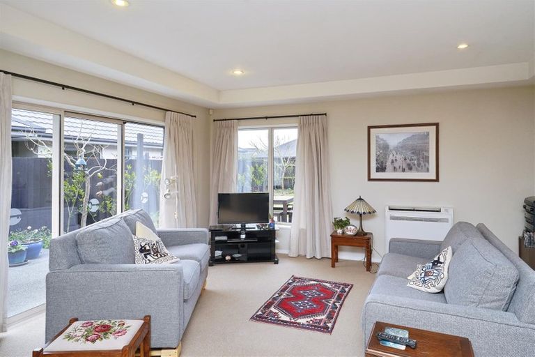 Photo of property in 9 John Campbell Crescent, Hillmorton, Christchurch, 8024