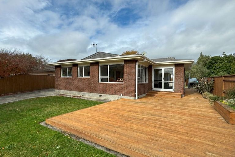 Photo of property in 5 Humphries Place, Awapuni, Palmerston North, 4412