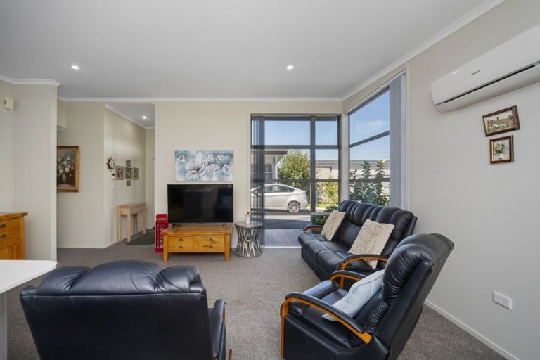 Photo of property in 20 Tory Way, Omokoroa, 3114