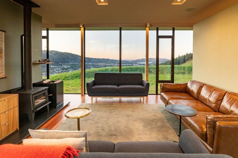 Photo of property in 153 Bing Lucas Drive, Tawa, Wellington, 5028