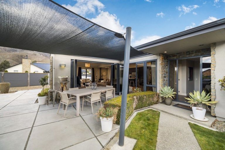 Photo of property in 15 Sunhaven Cove, Cromwell, 9310