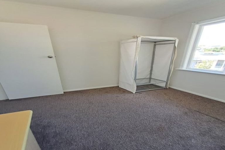 Photo of property in 107 Parkvale Road, Karori, Wellington, 6012