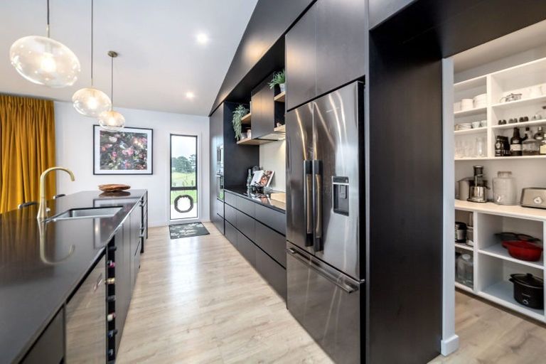 Photo of property in 52 Cross Creek Road, Western Lake, Featherston, 5773