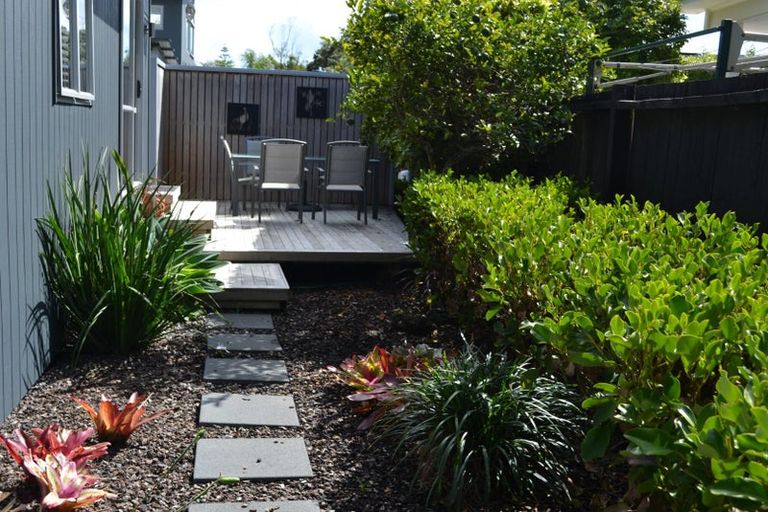 Photo of property in 72 Uxbridge Road, Cockle Bay, Auckland, 2014