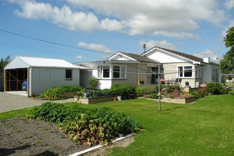 Photo of property in 17 Rugby Street, Waimate, 7924