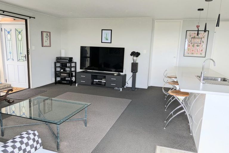Photo of property in 34b Totara Road, Stanmore Bay, Whangaparaoa, 0932