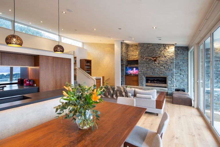 Photo of property in 55c Kent Street, Queenstown, 9300