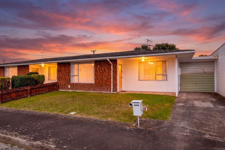 Photo of property in 1a Saltash Street, Upper Vogeltown, New Plymouth, 4310