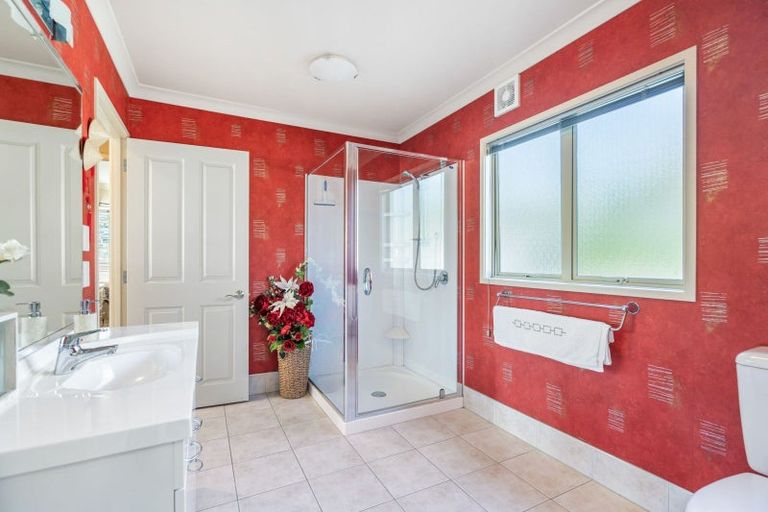 Photo of property in 288 Beach Road, Onerahi, Whangarei, 0110