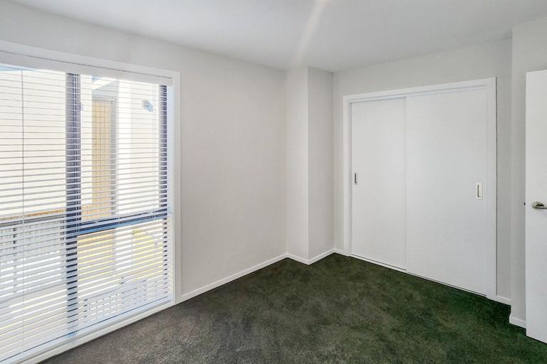 Photo of property in 5b Bathurst Street, Silverstream, Upper Hutt, 5019