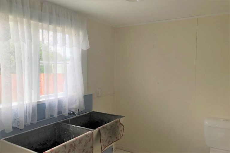 Photo of property in 17 Aotea Street, Castlecliff, Whanganui, 4501