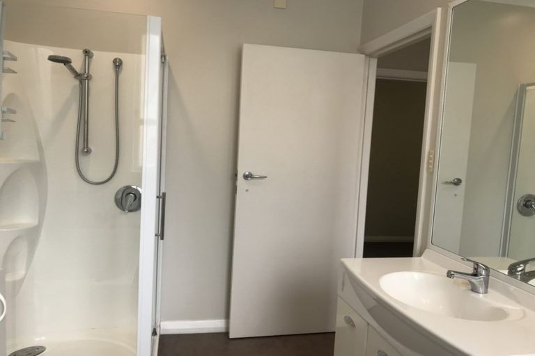 Photo of property in 23 Allington Road, Karori, Wellington, 6012