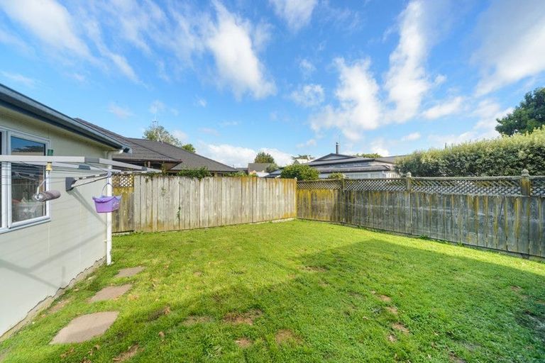 Photo of property in 118 Pahiatua Street, Hokowhitu, Palmerston North, 4410