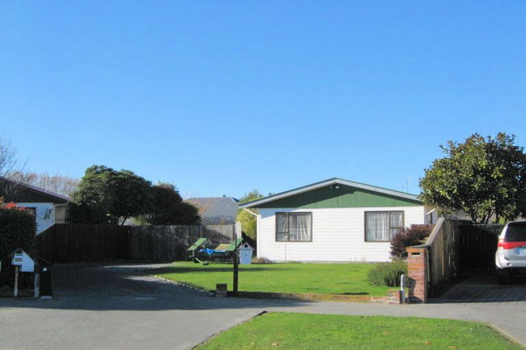 Photo of property in 6 Shannon Place, Belfast, Christchurch, 8051