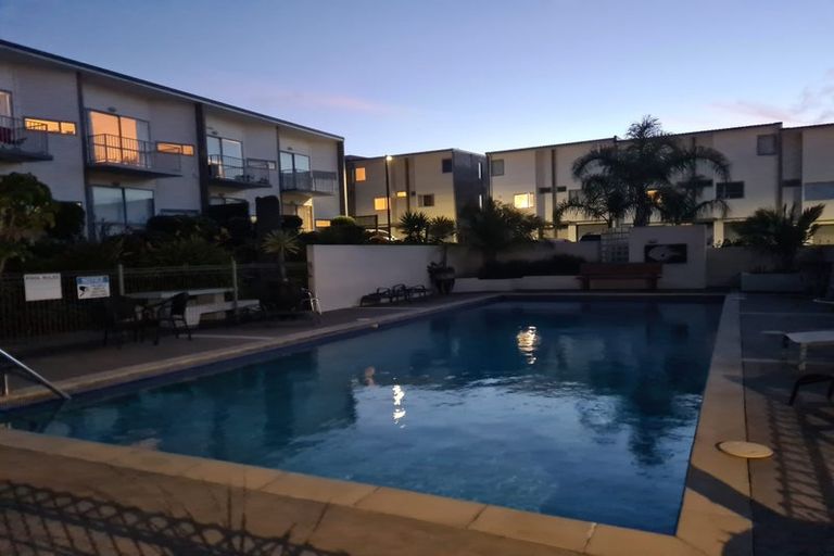 Photo of property in 3/7 Kelvin Hart Drive, East Tamaki, Auckland, 2013