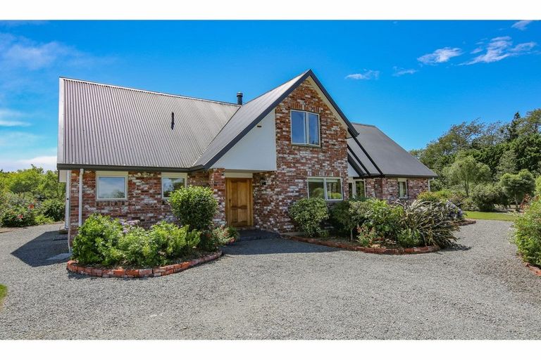 Photo of property in 1744 Tram Road, Swannanoa, Rangiora, 7475