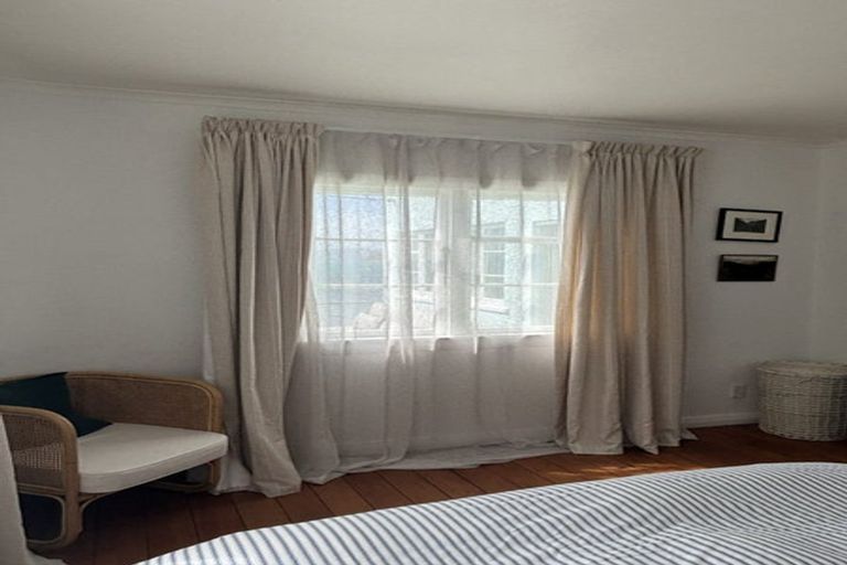 Photo of property in 20 Ocean Parade, Pukerua Bay, 5026