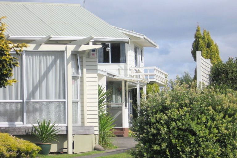 Photo of property in 16 Fairway Avenue, Mount Maunganui, 3116