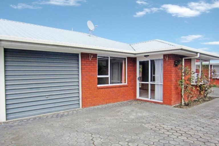 Photo of property in 2/97 Mandeville Street, Riccarton, Christchurch, 8011