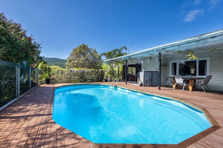 Photo of property in 124 Opouteke Road, Kaihu, 0379