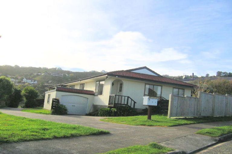 Photo of property in 1/39 Kinloch Place, Papakowhai, Porirua, 5024